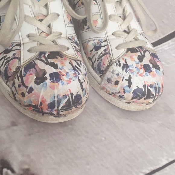 Adidas La Marque aux 3 bandes superstar in 6.5 - Picture 4 of 16